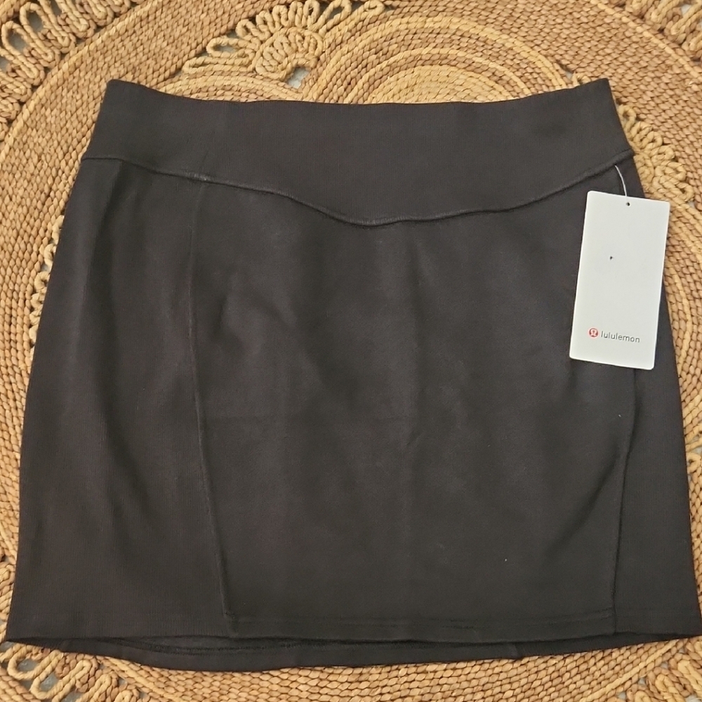 Lululemon Scuba HR Mini Skirt
